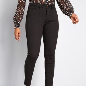 NEW W/ TAGS Modcloth Richmond Chino Pants